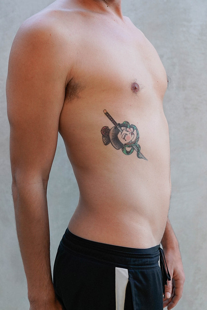 TATUAJE CON CABEZA DE GEISHA