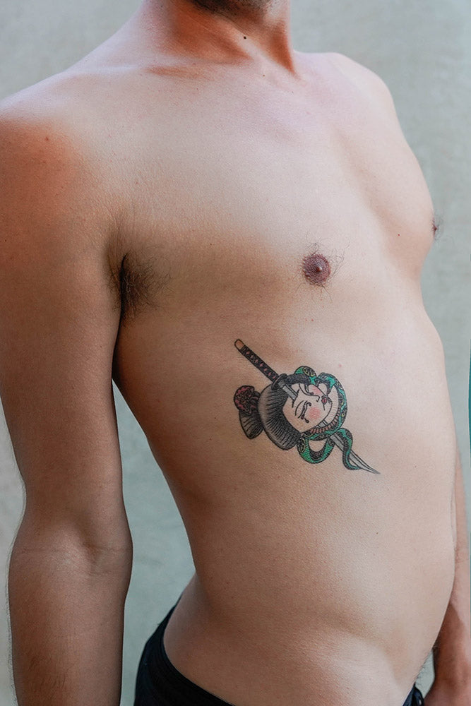 TATUAJE CON CABEZA DE GEISHA