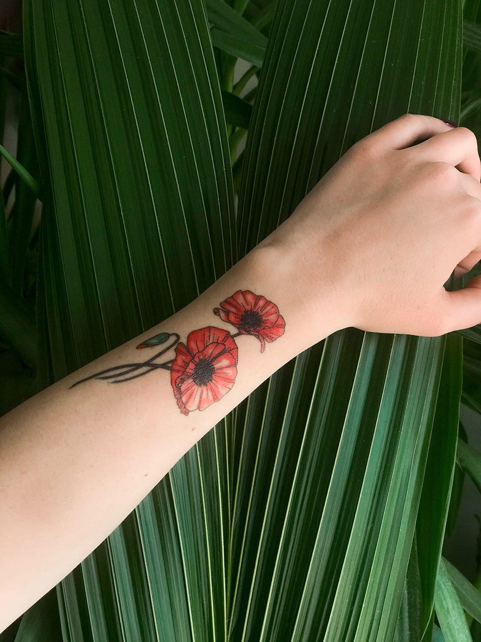 FLOR DE AMAPOLA EN ACUARELA