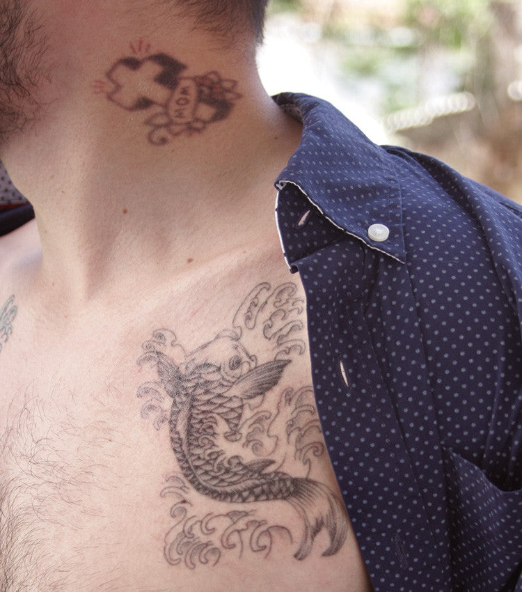 PEZ KOI EN BLANCO Y NEGRO