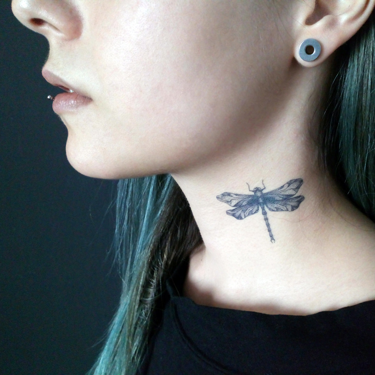 TATUAJE DE LIBÉLULA