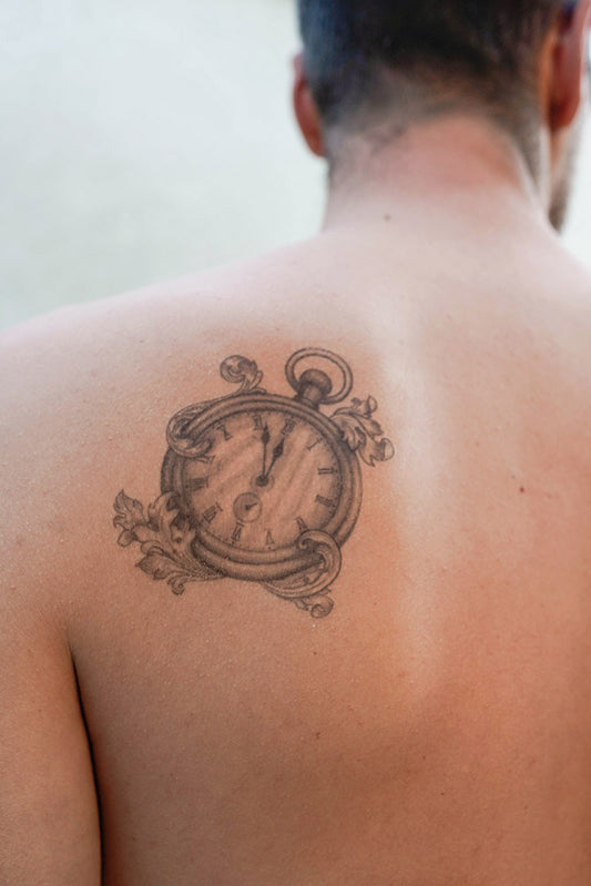 TATUAJE DE RELOJ