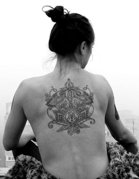ADORNO MEHNDI GRANDE PARA LA ESPALDA second image